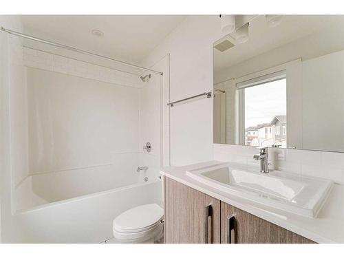 402-280 Chelsea Road, Chestermere, AB - Indoor Photo Showing Bathroom