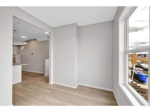 188 Hotchkiss Drive Se, Calgary, AB - Indoor Photo Showing Other Room