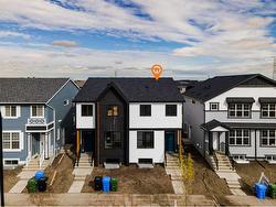 188 Hotchkiss Drive SE Calgary, AB T3S 0G3