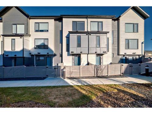 207 Evanscrest Square Nw, Calgary, AB - Outdoor With Facade