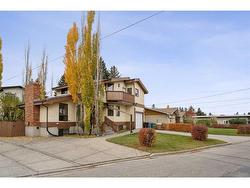 419 30 Avenue NE Calgary, AB T2E 2E4