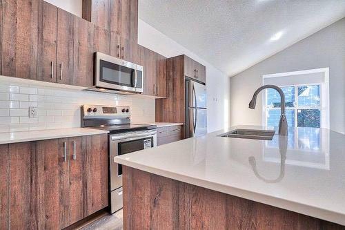 33-303 Waddy Lane, Strathmore, AB - Indoor Photo Showing Kitchen