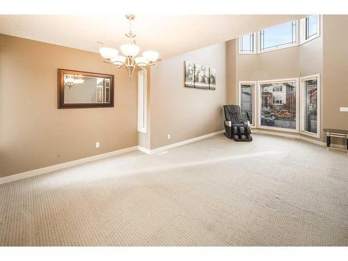 109 Everglade Circle Sw, Calgary, AB - Indoor Photo Showing Other Room