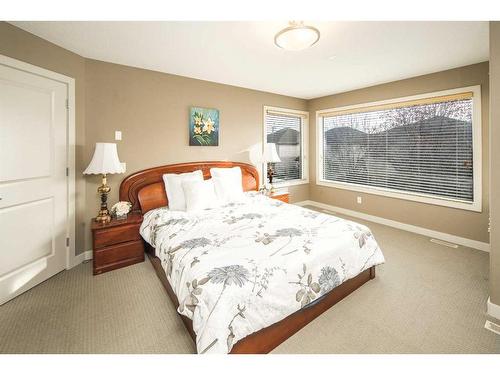 109 Everglade Circle Sw, Calgary, AB - Indoor Photo Showing Bedroom