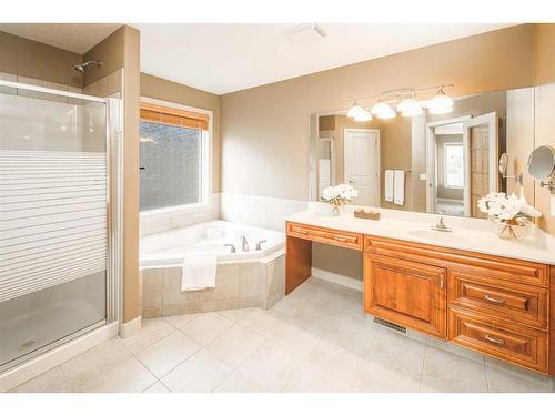 109 Everglade Circle Sw, Calgary, AB - Indoor Photo Showing Bathroom