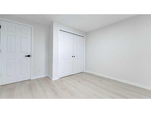 260 Southampton Drive Sw, Calgary, AB - Indoor Photo Showing Other Room