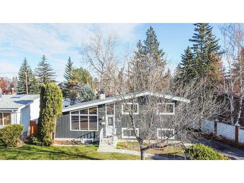 260 Southampton Drive Sw, Calgary, AB - Outdoor