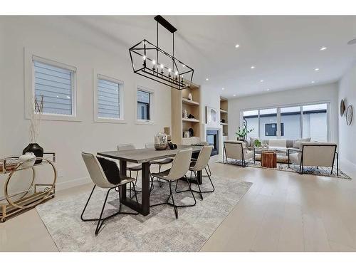 627 18 Avenue Nw, Calgary, AB - Indoor Photo Showing Dining Room