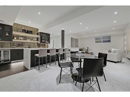 627 18 Avenue Nw, Calgary, AB - Indoor Photo Showing Dining Room