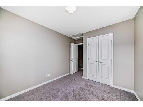 180 Magnolia Terrace Se, Calgary, AB - Indoor