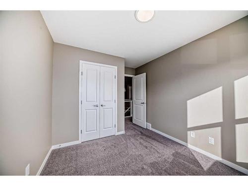 180 Magnolia Terrace Se, Calgary, AB - Indoor