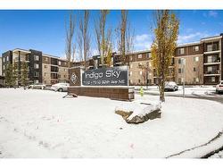 424-7210 80 Avenue NE Calgary, AB T3J 0N7