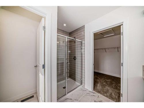 1038 Thimbleberry Hill Sw, Airdrie, AB - Indoor Photo Showing Bathroom