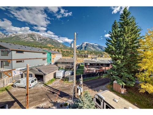 115-1330 1St Ave, Canmore, AB - Outdoor