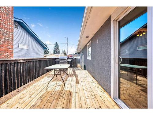 47 Queen Isabella Close Se, Calgary, AB - Outdoor With Deck Patio Veranda With Exterior