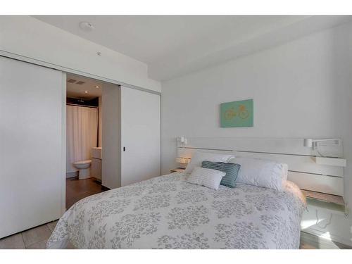 406-615 6 Avenue Se, Calgary, AB - Indoor Photo Showing Bedroom