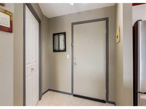 410-6000 Somervale Court Sw, Calgary, AB - Indoor Photo Showing Other Room