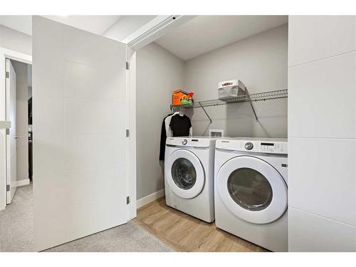 139 Wolf Creek Avenue Se, Calgary, AB - Indoor Photo Showing Laundry Room