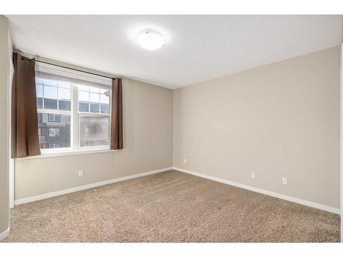 77 Auburn Meadows View Se, Calgary, AB - Indoor Photo Showing Other Room