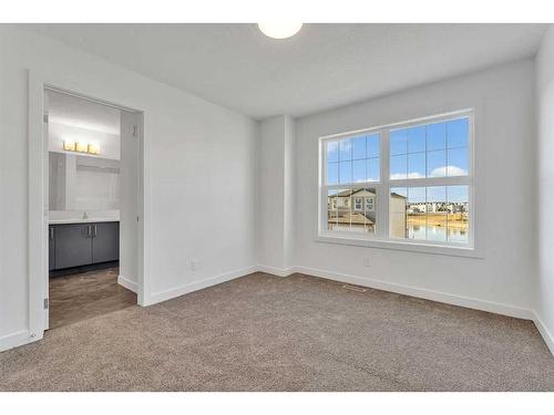 373 Cornerbrook Road Ne, Calgary, AB - Indoor Photo Showing Other Room