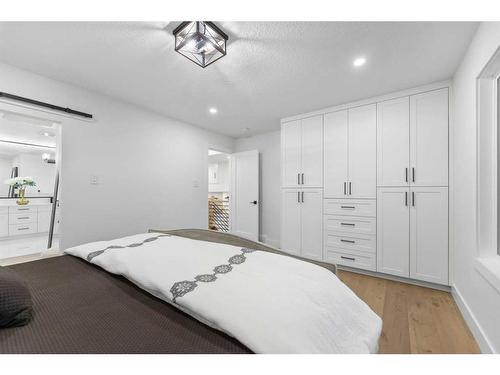 1160 Lake Twintree Drive Se, Calgary, AB - Indoor Photo Showing Bedroom