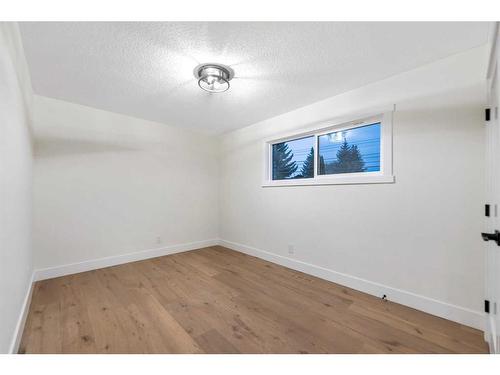 1160 Lake Twintree Drive Se, Calgary, AB - Indoor Photo Showing Other Room