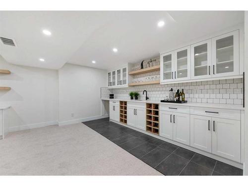 1160 Lake Twintree Drive Se, Calgary, AB - Indoor Photo Showing Kitchen