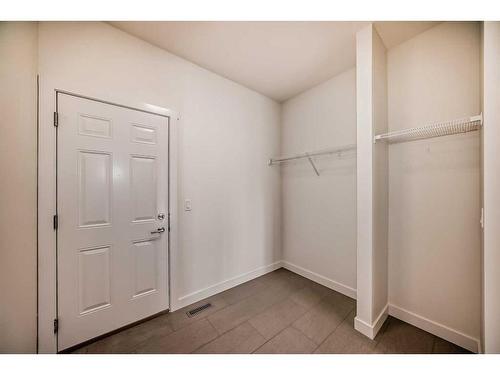 89 Sage Hill Crescent Nw, Calgary, AB - Indoor Photo Showing Other Room