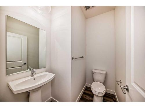 89 Sage Hill Crescent Nw, Calgary, AB - Indoor Photo Showing Bathroom