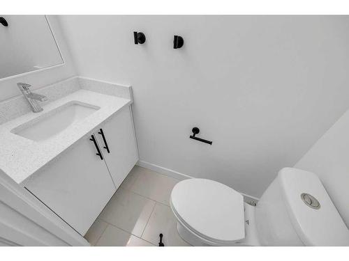 108 Martinwood Way Ne, Calgary, AB - Indoor Photo Showing Bathroom