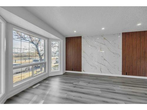 108 Martinwood Way Ne, Calgary, AB - Indoor Photo Showing Other Room