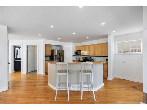 170 River Rock Place Se, Calgary, AB - Indoor Photo Showing Kitchen