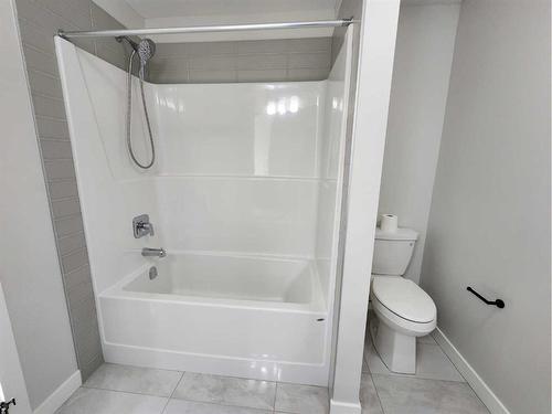 162 Ambleton Drive Nw, Calgary, AB - Indoor Photo Showing Bathroom