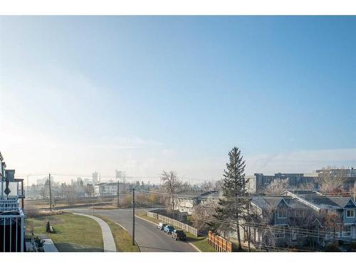 320-1605 17 Street Se, Calgary, AB - Outdoor With View