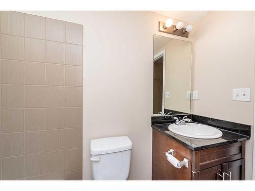 305-7180 80 Avenue Ne, Calgary, AB - Indoor Photo Showing Bathroom