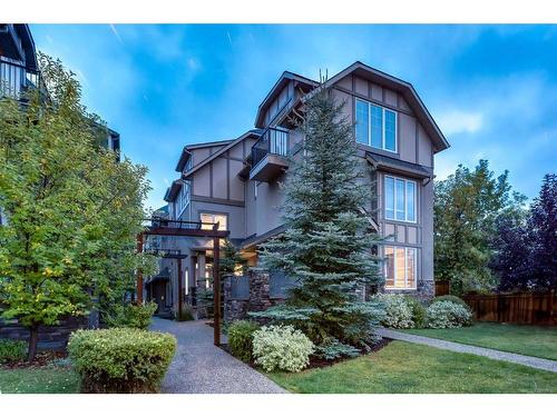 4-2432 30 Street Sw, Calgary, AB - Outdoor With Facade