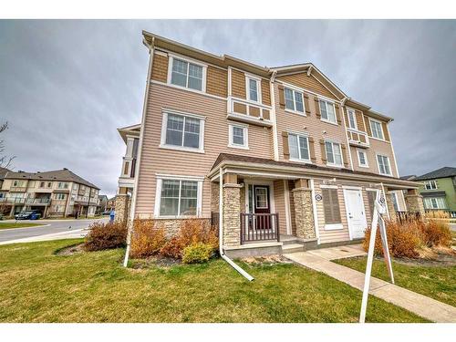 40 Cityscape Avenue Ne, Calgary, AB - Outdoor With Facade