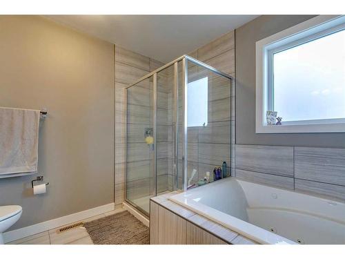 2-2626 24A Street Sw, Calgary, AB - Indoor Photo Showing Bathroom