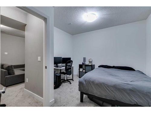 2-2626 24A Street Sw, Calgary, AB - Indoor Photo Showing Bedroom