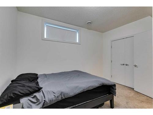 2-2626 24A Street Sw, Calgary, AB - Indoor Photo Showing Bedroom