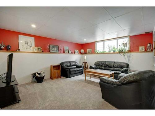 931 Maplecroft Road Se, Calgary, AB - Indoor