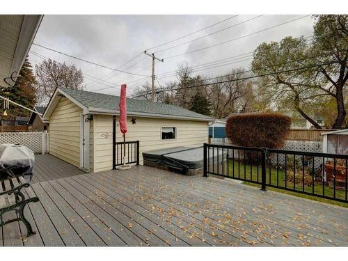 931 Maplecroft Road Se, Calgary, AB - Outdoor With Deck Patio Veranda With Exterior