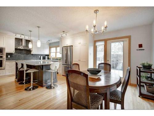 931 Maplecroft Road Se, Calgary, AB - Indoor Photo Showing Dining Room