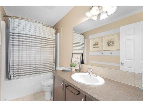 237 Kincora Glen Rise Nw, Calgary, AB - Indoor Photo Showing Bathroom