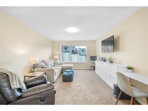 237 Kincora Glen Rise Nw, Calgary, AB - Indoor Photo Showing Living Room