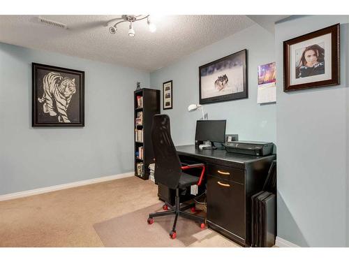 1019 Windhaven Close Sw, Airdrie, AB - Indoor Photo Showing Office