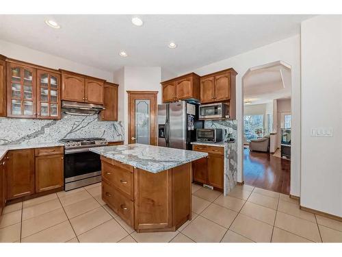 180 Panatella Close Nw, Calgary, AB - Indoor Photo Showing Kitchen