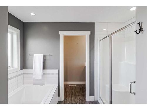 245 Riverwood Crescent Sw, Diamond Valley, AB - Indoor Photo Showing Bathroom