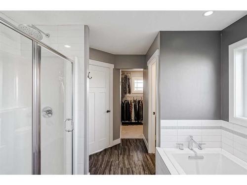 245 Riverwood Crescent Sw, Diamond Valley, AB - Indoor Photo Showing Bathroom