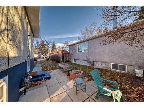 8532 34 Avenue Nw, Calgary, AB - Outdoor